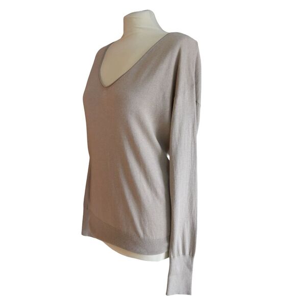 Banana Republic Taupe V-Neck Sweater Size S Minimal Slouchy Silk Blend Top - Picture 2 of 7